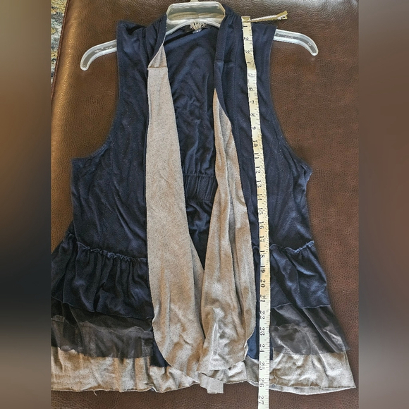 Allen B Navy And Gray Open-Front Vest With Ruffle Back Size L - Picture 4 of 10